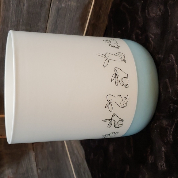 Bunny themed Spring vase pottery NWT - Picture 4 of 8